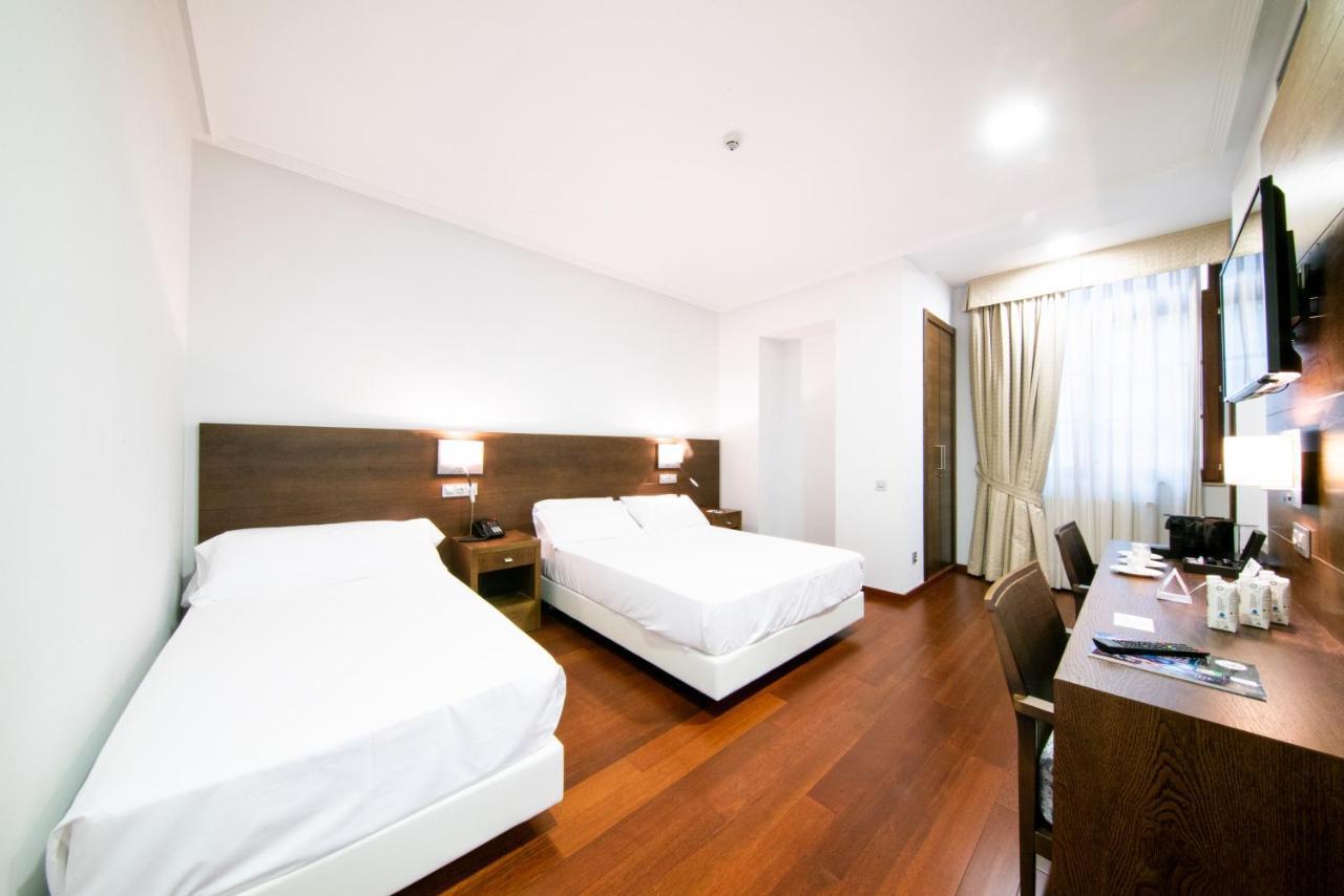 Double or Twin Room,1134896086:JPEG