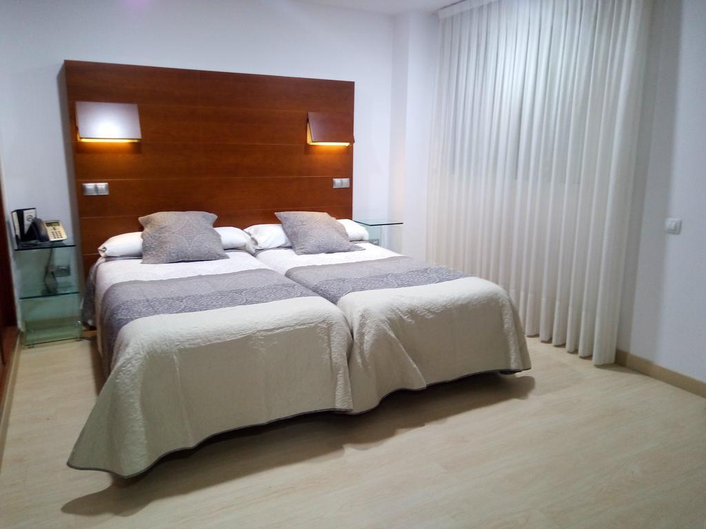 Double or Twin Room,346638487:JPEG